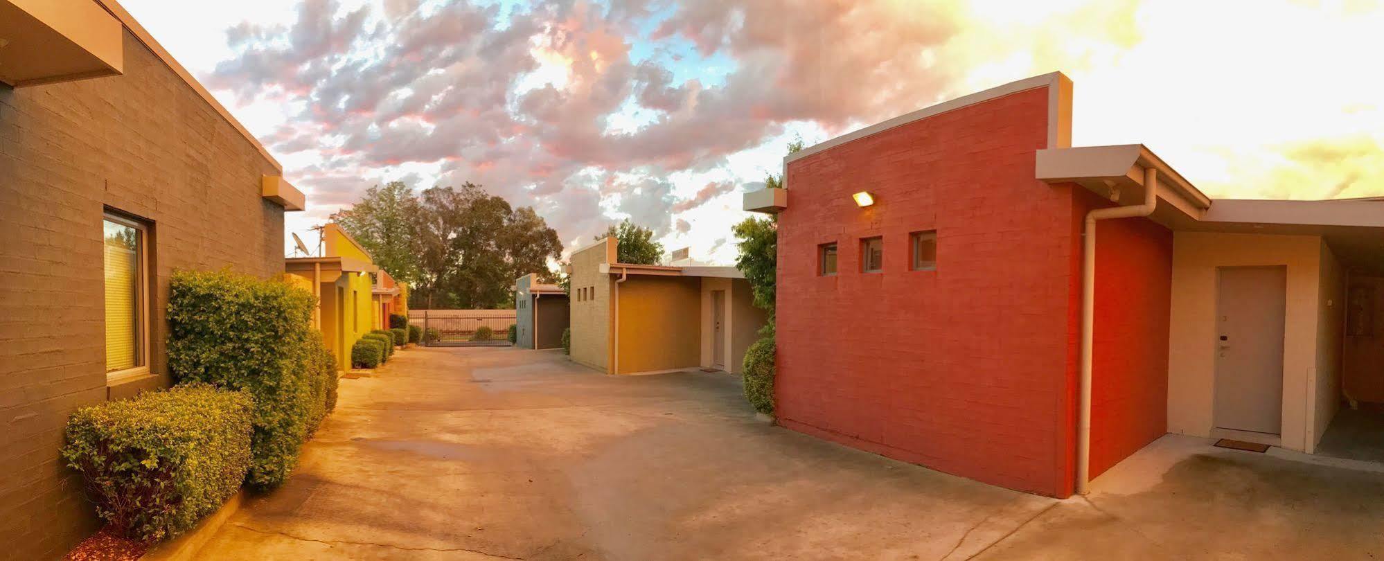 Portman House Motel Scone Bagian luar foto